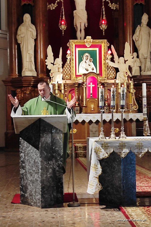 20 Eucharystia w Sanktuarium Matki Boskiej Pocieszenia.jpg
